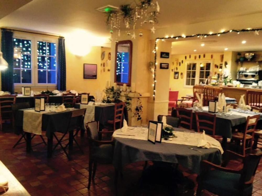 Auberge Des Glycines 포르크롤르 외부 사진